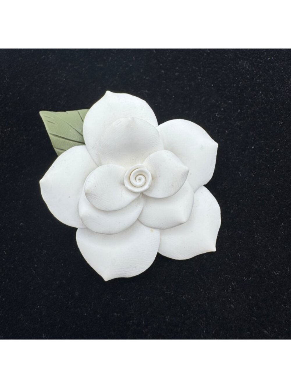 Figural Camellia Gardenia Floral Brooch Polymer Clay Signed Boutonniere Wedding - Picture 5 of 6